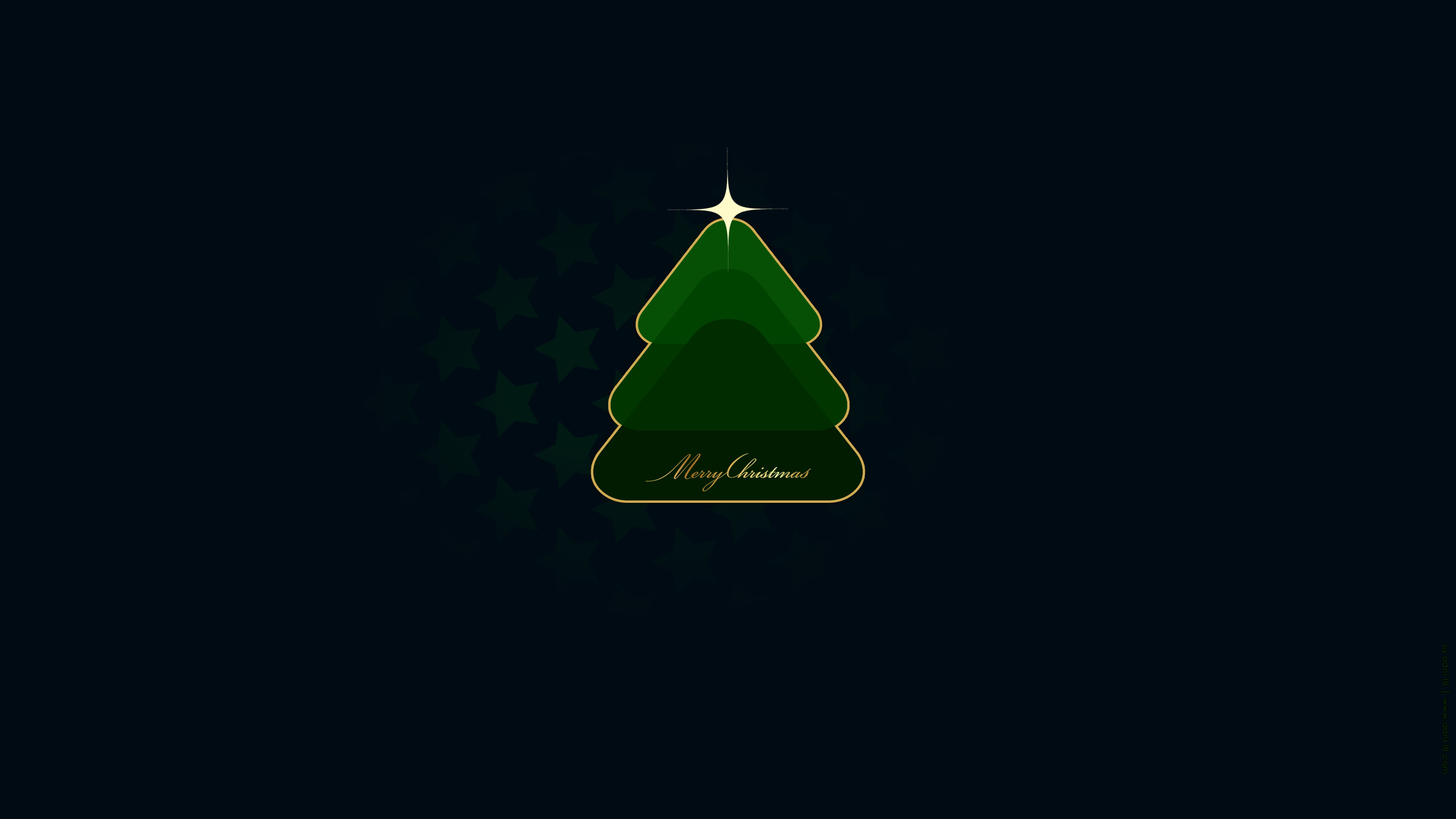 CHRISTMAS TREE GREEN  - UHD